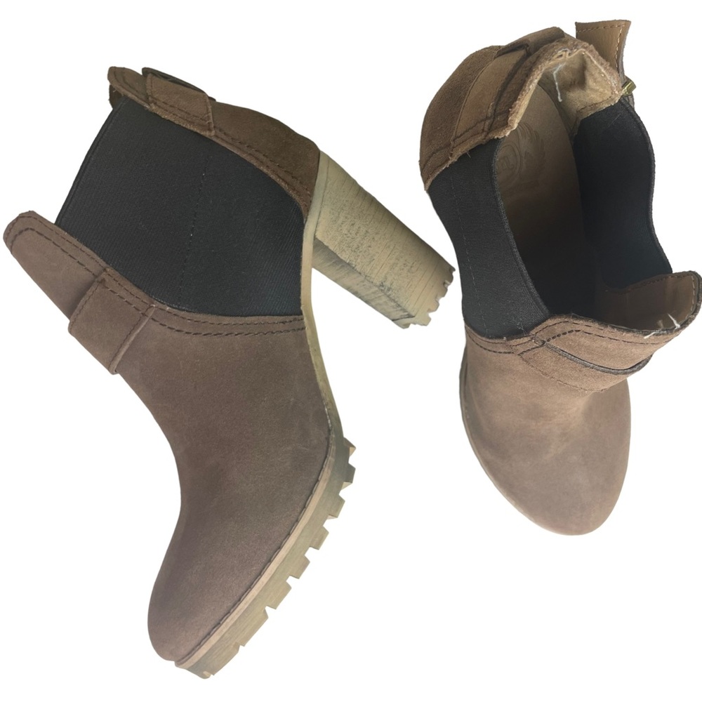 Von Dutch NWOT Freerider Harness Bootie Suede w/ Lug Soles Elastic Goring Sz 6